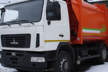 Фотография к новости: Акмолинец отправился на свидание на угнанном мусоровозе