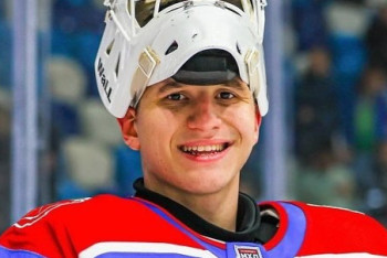 Фотография к новости: Казахстанский хоккеист спас из горящей квартиры женщину с детьми