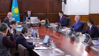 Фотография к новости: Смаилов раскритиковал деятельность региональных электрокомпаний