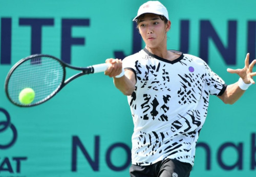Фотография к новости: 16-летний теннисист из Казахстана сотворил сенсацию на Australian Open