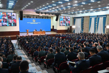 Фотография к новости: Полиция должна быть примером для народа - президент Казахстана