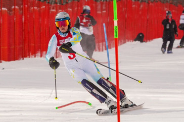 Фотография к новости: Трое казахстанских шорт-трекистов вышли в четвертьфинал в Канвоне