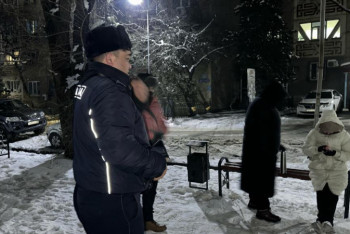 Фотография к новости: Полиция Алматы перешла на усиленный вариант несения службы