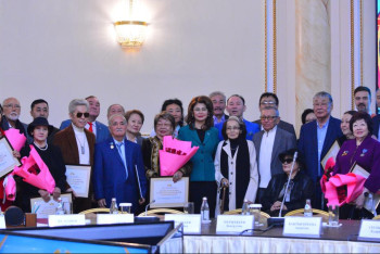 Фотография к новости: 75 деятелей литературы и искусства отметили госстипендиями в Казахстане