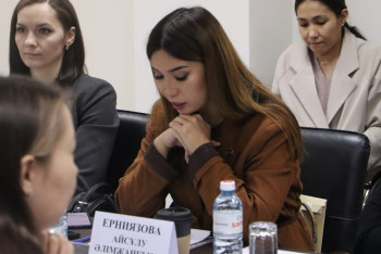 Фотография к новости: Более 73% казахстанской молодёжи интересуются политикой – исследование