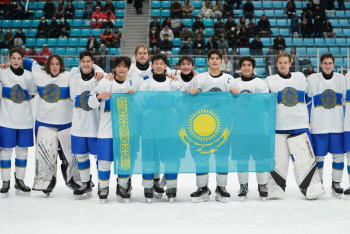 Фотография к новости: Юные хоккеисты принесли Казахстану третью медаль на Олимпийских играх в Канвоне