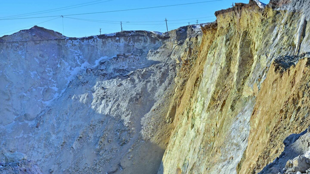  instagram.com/asaiyn.baikhan/