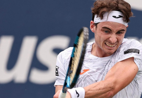 Фотография к новости: Победа Скатова в Аргентине: казахстанца поддержал фанклуб Димаша Кудайбергена