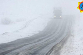 Фотография к новости: "Горячую линию" для попавших в снежный плен открыли в Костанайской области