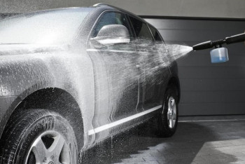 Фотография к новости: Мыть или не мыть: экономят ли столичные автомойки питьевую воду