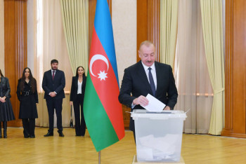 Фотография к новости: Ильхам Алиев побеждает на президентских выборах в Азербайджане