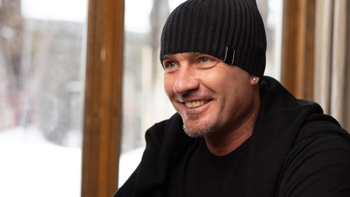  Instagram / romankostomarovkrs