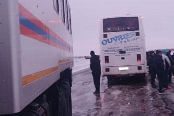 Фотография к новости: Более 170 человек эвакуировали с трассы "Караганда - Темиртау"