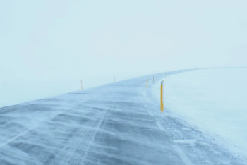 Фотография к новости: Движение транспорта ограничили на 36 участках трасс в Казахстане