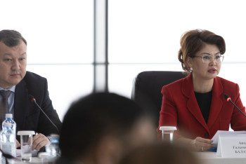 Фотография к новости: Аида Балаева предложила ряд конкретных мер по решению проблемы этики журналиста