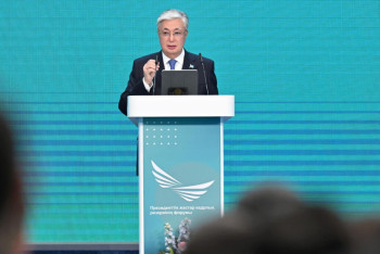 Фотография к новости: Касым-Жомарт Токаев принял участие в форуме Президентского молодежного кадрового резерва