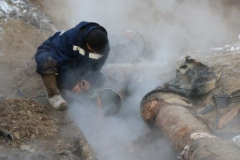 Фотография к новости: Авария на трубопроводе произошла в посёлке Майкаин