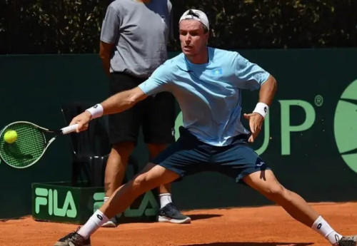 Фотография к новости: Казахстанский теннисист выиграл три подряд турнира в США