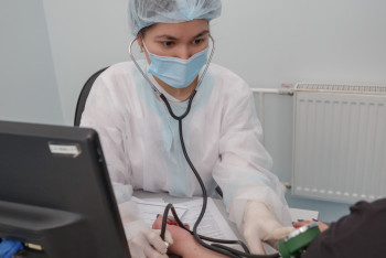 Фотография к новости: Глава Минздрава назвала число медиков, которых планируют трудоустроить в райбольницы