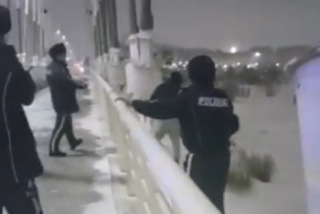 Фотография к новости: Полицейские спасли юношу от прыжка с моста в Астане