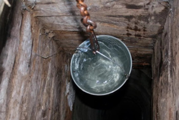 Фотография к новости: В сёлах Северного Казахстана до сих пор пьют воду из колодцев