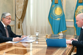 Фотография к новости: Президент принял председателя Агентства по финансовому мониторингу