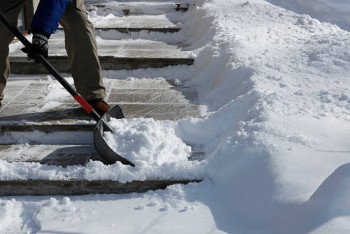 Фотография к новости: Противопаводковые мероприятия начали проводить на трассах СКО
