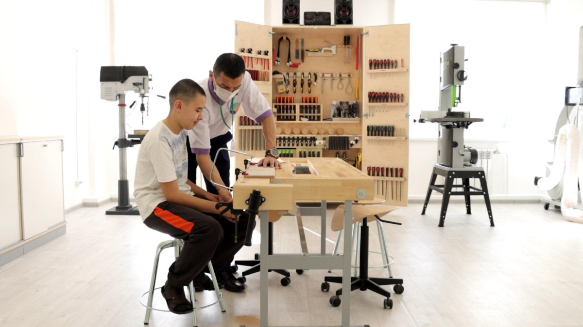  Айжан Амангельдыкызы.