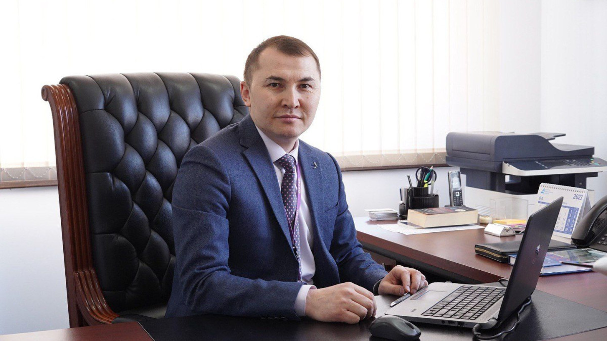  instagram.com/qazaqair_official/