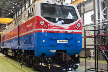 Фотография к новости: Казахстанские дизель-электрические локомотивы начали поставлять в Монголию