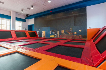 Фотография к новости: Батут загорелся в торговом доме в Аксу