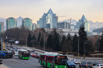 Фотография к новости: В этот раз население меньше поддалось панике - министр по ЧС о землетрясении в Алматы
