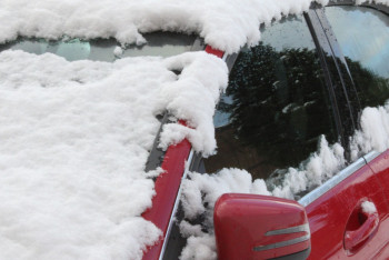 Фотография к новости: Метель, дождь и опасность лавин: закрыты трассы в четырёх регионах страны