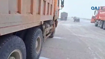 Фотография к новости: Перевернувшийся грузовик заблокировал движение по трассе "Астана - Темиртау"