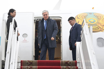 Фотография к новости: Касым-Жомарт Токаев прибыл с рабочей поездкой в Алматы