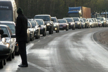 Фотография к новости: Скопление транспорта на границе с Узбекистаном прокомментировали в КНБ
