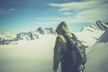 Фотография к новости: Заблудившихся туристов разыскали в горах Алматы
