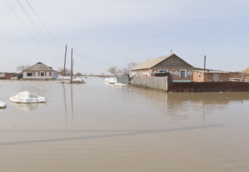 Фотография к новости: "Терпели и дальше терпеть будем":  почему сельчане в Костанайской области отказываются переселяться из зоны паводка
