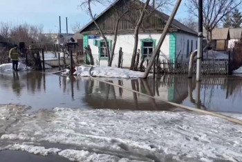 Фотография к новости: Талые воды преградили проезд к нескольким сёлам в Акмолинской области