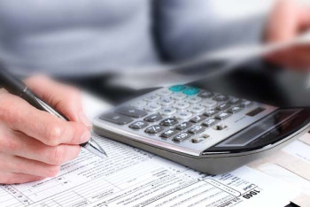 Фотография к новости: Налоговые поступления в госбюджет сократились на треть