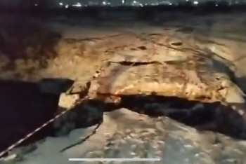 Фотография к новости: В Караганде обвалился проезд над рекой