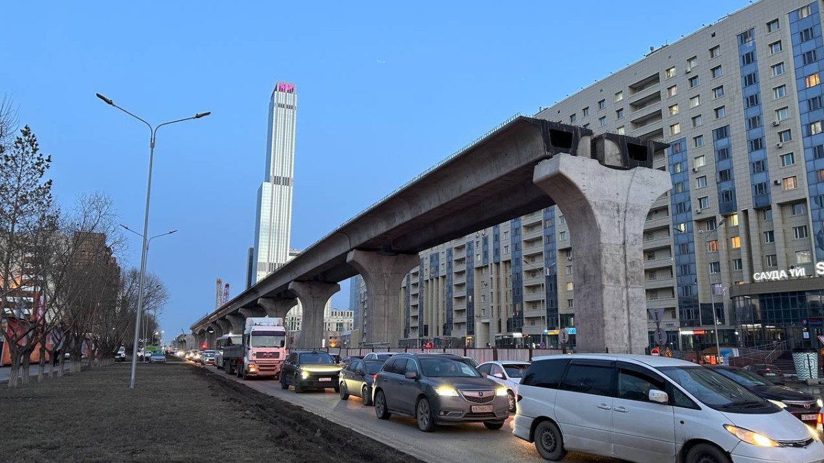  Марк Брюшко.