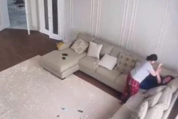 Фотография к новости: Набросилась с ножом на дочь: резонансное видео прокомментировали в полиции Шымкента