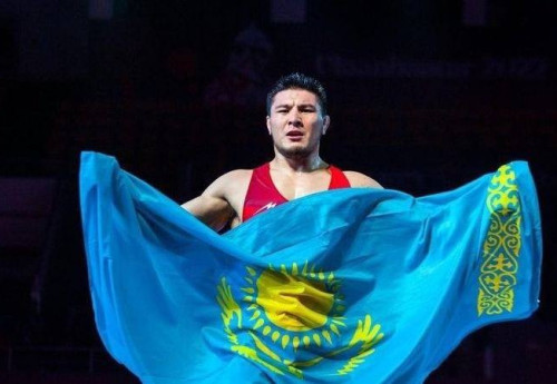 Фотография к новости: Азамат Даулетбеков выиграл чемпионат Азии по вольной борьбе