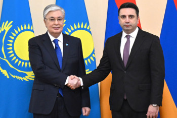 Фотография к новости: Касым-Жомарт Токаев провёл встречу с председателем парламента Армении