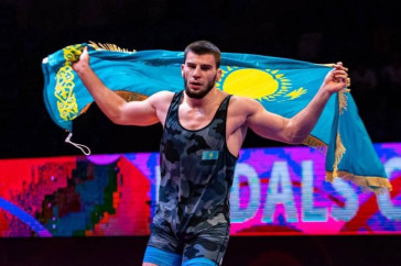 Фотография к новости: Юсуф Мациев завоевал "серебро" на чемпионате Азии по борьбе