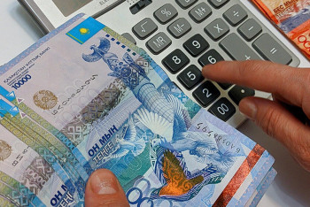 Фотография к новости: Паводки-2024: 650 семей получили единовременную матпомощь в Атырауской области