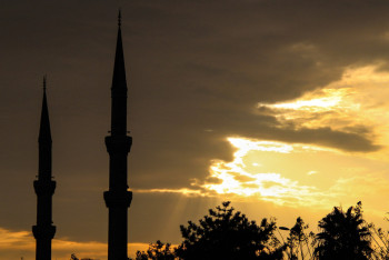 Фотография к новости: ДУМК наказал имама, поженившего Бишимбаева и Нукенову