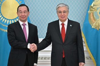 Фотография к новости: Касым-Жомарт Токаев принял Главу Республики Саха