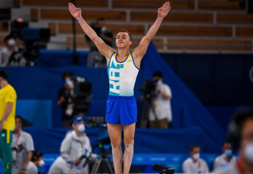 Фотография к новости: Милад Карими взял "золото" на этапе Кубка мира по спортивной гимнастике в Дохе